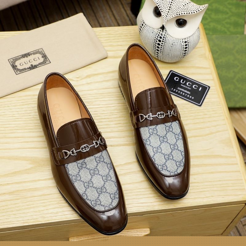 G*u*i leather shoes